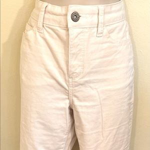 NWOT JCPenney Off White Cords. Size 8 Straight Leg. St Johns Bay